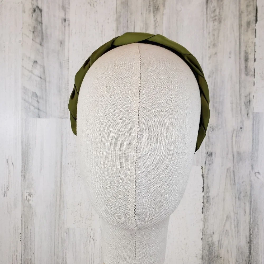 N/A moss green